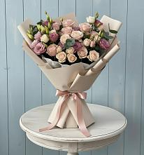 Букет цветов из:  Розы и Лизиантусы в Смоляниново