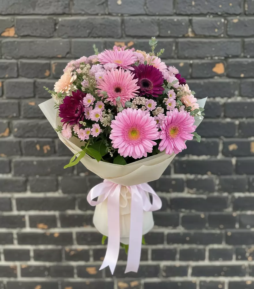 Букет цветов из: Герберы и Хризантемы в Смоляниново