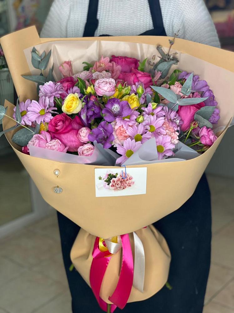 Букет цветов из: Хризантемы, Гвоздики и Альстромерии в Смоляниново