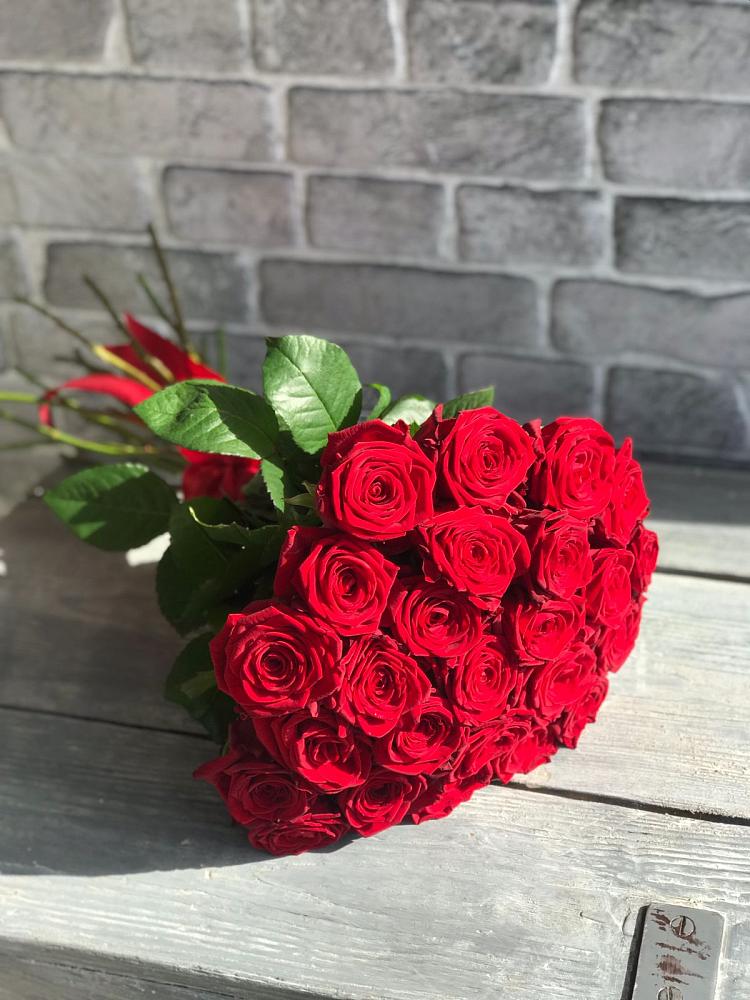 Букет Красные розы Фридом в Смоляниново