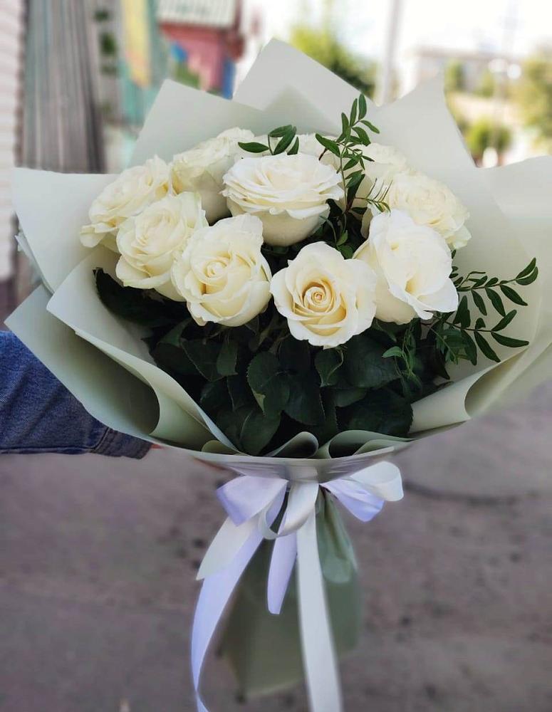 Букет Белые розы Проуд в Смоляниново