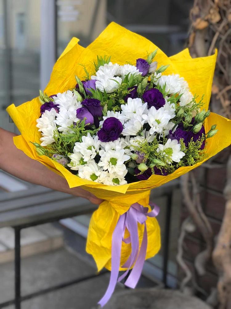 Букет цветов из: Ирисы, Хризантемы и Ромашки в Смоляниново
