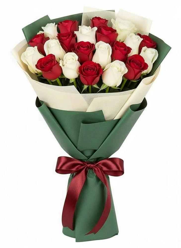 Букет Микс из красных и белых роз в Смоляниново