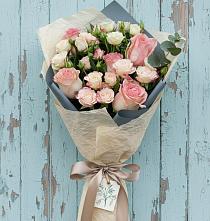 Букет цветов из:  Розы #REPLACE_PRED# Смоляниново