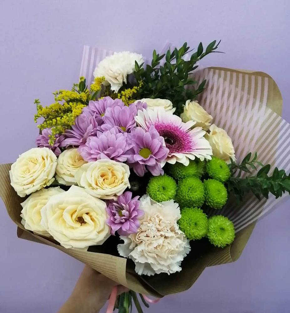 Букет цветов из: Хризантемы, Розы, Гвоздики и Герберы в Смоляниново