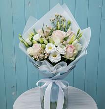 Букет цветов из:  Розы и Лизиантусы в Смоляниново
