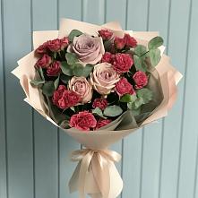 Букет цветов из:  Гвоздики и Розы в Смоляниново