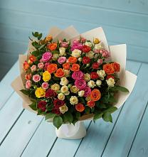 Букет Микс из разноцветных кустовых роз в Смоляниново